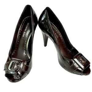 GIANNI BINI BROWN BUCKLE PEEP TOE HEELS